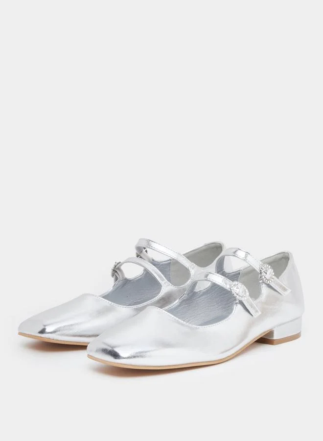 Styli Styli Metallic Double Buckle Shoes