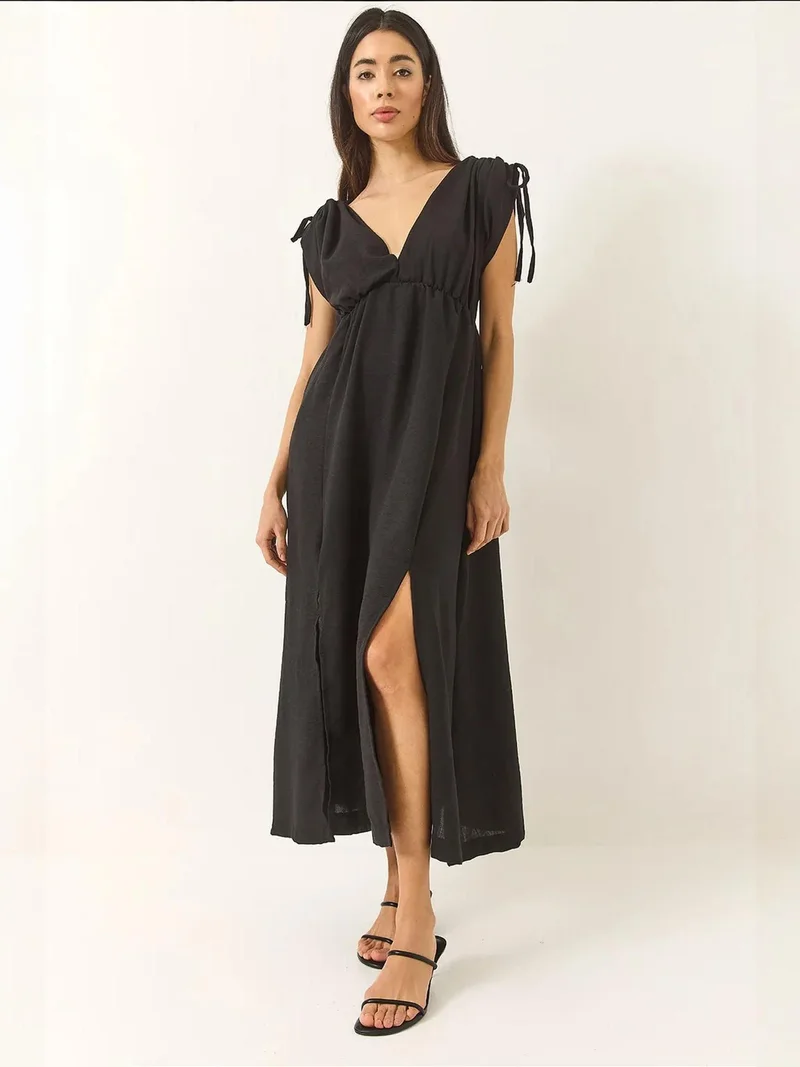 Bianco Lucci LUCCI V-Neck Maxi Dress with Slit