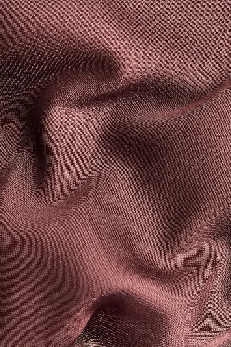 H&M Lace-trimmed triangle scarf