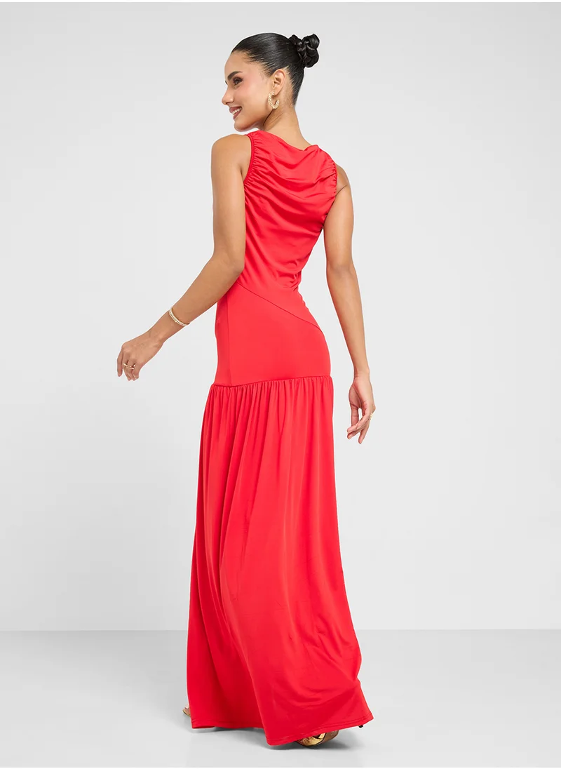 جينجر Ruched Drop Waist Pleated Dress