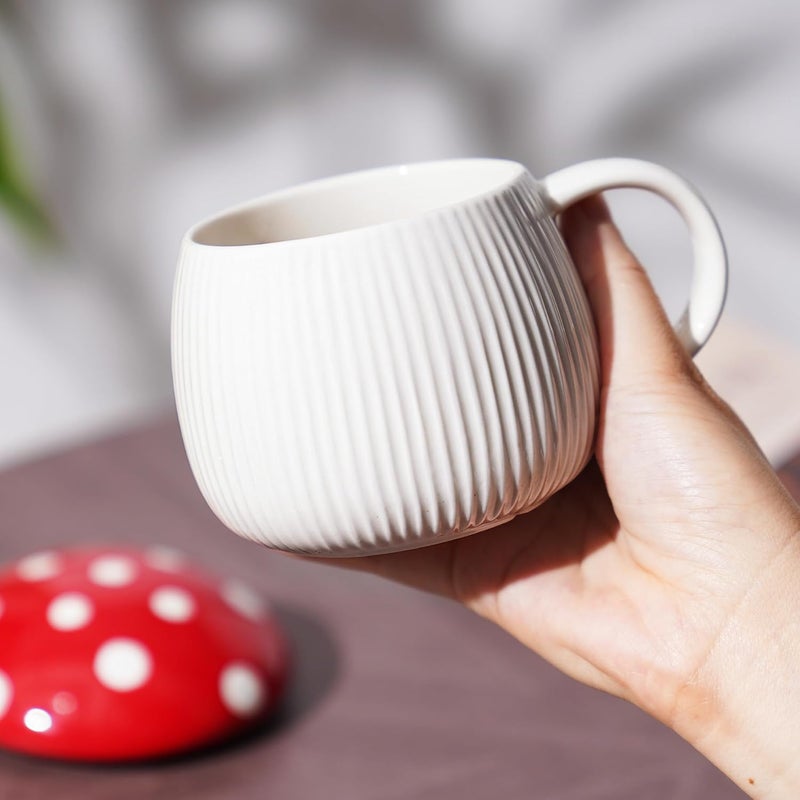 NiHome كوب سيراميك على شكل فطر سعة 12 أونصة مع غطاء من NiHome - كوب ملون فريد للقهوة والشاي والشوكولاتة الساخنة - أكثر أمانًا وغير سامة وقابل للغسل في غسالة الصحون - حامل مشروبات إبداعي وزينة حيوية للمكتب والمنزل - Image 3