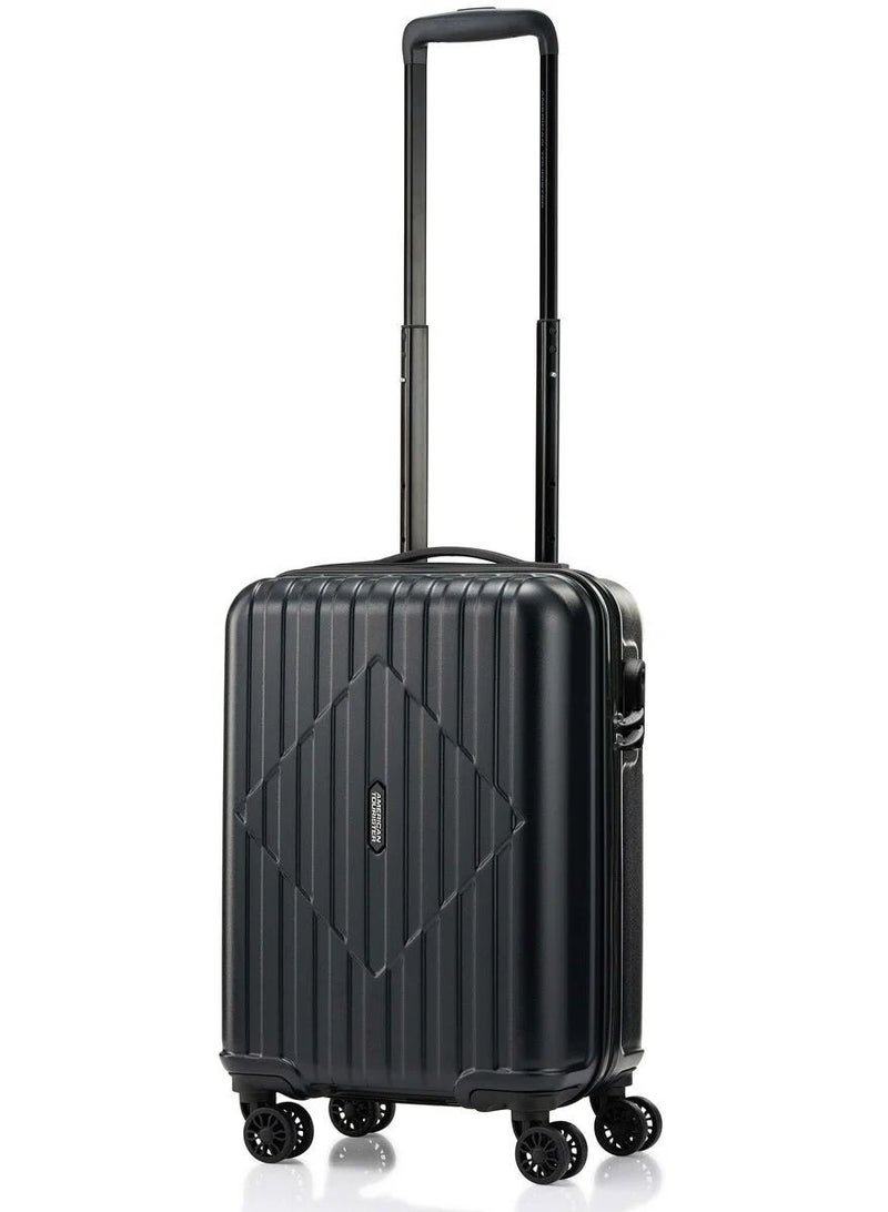 American Tourister SKYTRAC BLACK 55 cm - Image 1