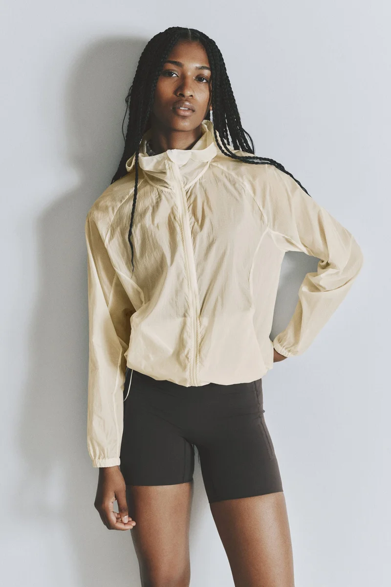 Water-repellent running jacket