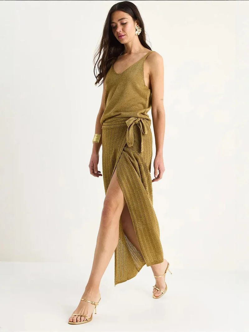 LUCCI Textured V-Neck Knitwear Two-Piece Set with High-Waisted Wide Leg Pants