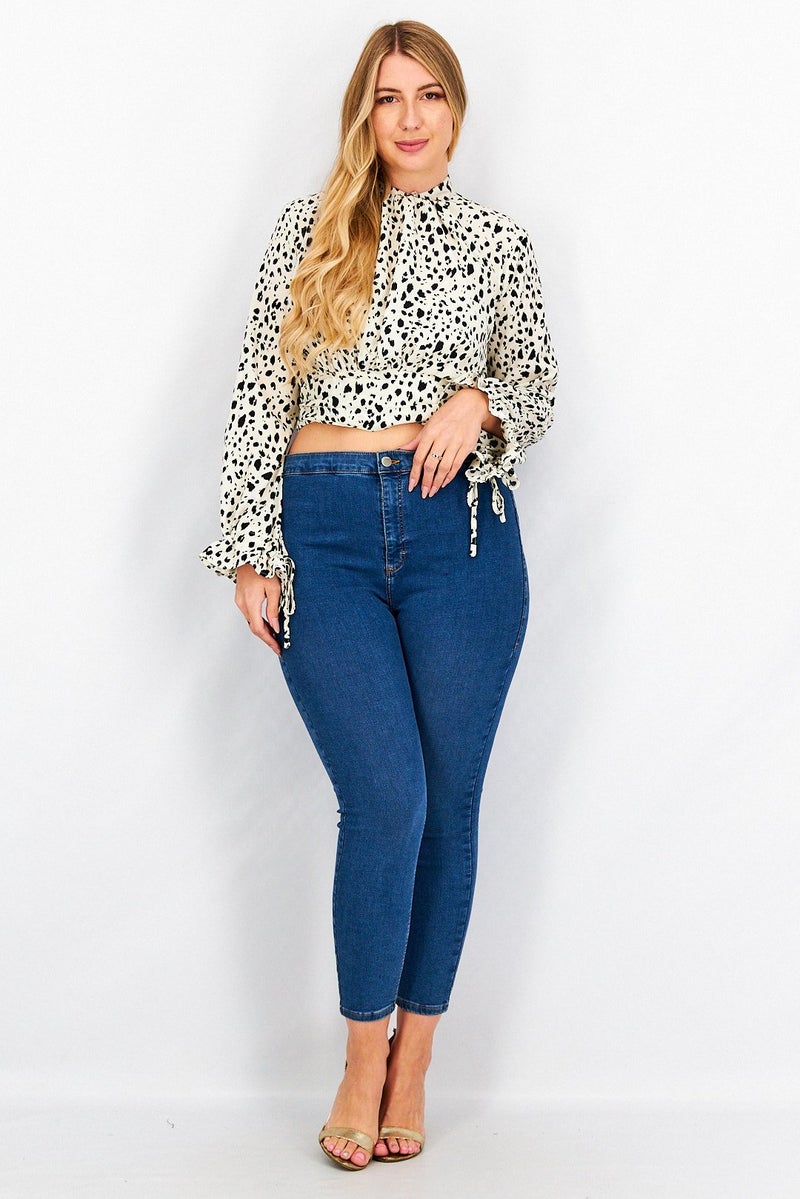 Koco & K Women Band Collar Long Sleeve Allover Print Crop Top, Ivory/Black - Image 3