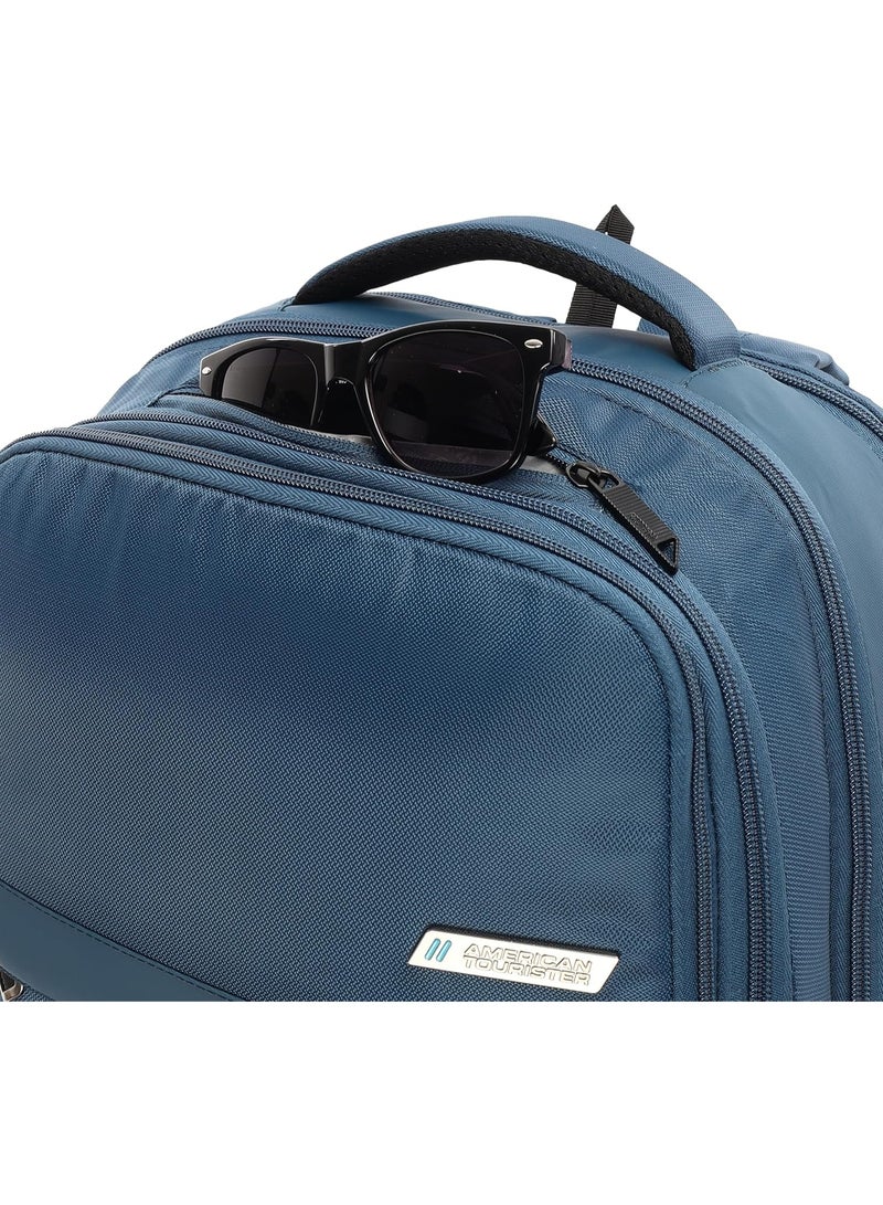 حقيبة ظهر للابتوب American Tourister Segno 2.0 (قابلة للفصل) - سعة 31 لتراً، مادة البوليستر، لون كحلي | تتسع للابتوب بمقاس 15.6 بوصة | نظام تعليق Tractum | منفذ USB | تصميم مريح للظهر والكتفين | حامل زجاجة - ضمان عالمي لمدة عام واحد - Image 3