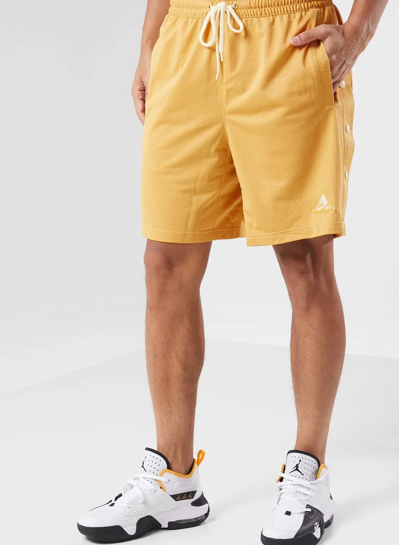 Nike 8" Logo Shorts