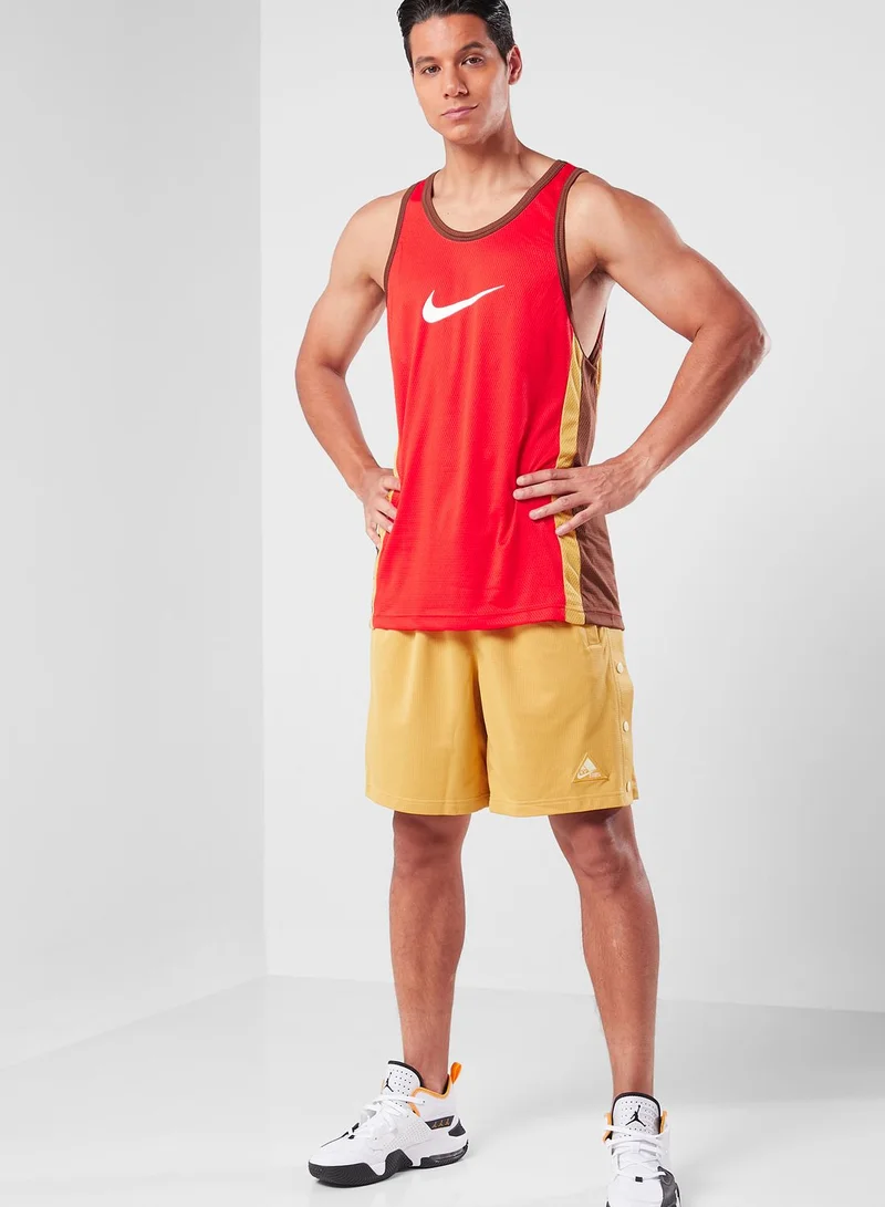 Nike 8" Logo Shorts