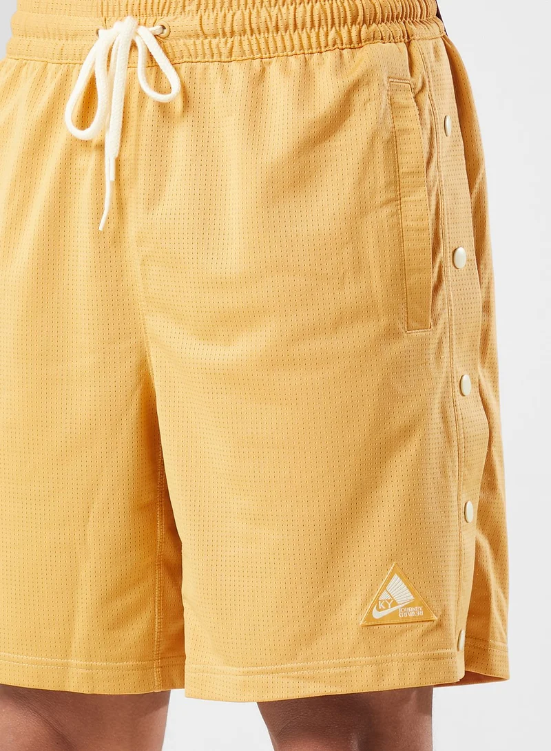 Nike 8" Logo Shorts