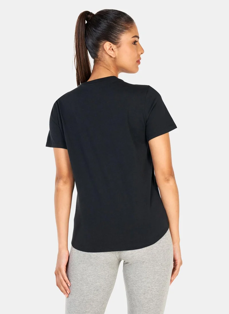 Nike Women's Sportswear Club Essentials T-Shirt