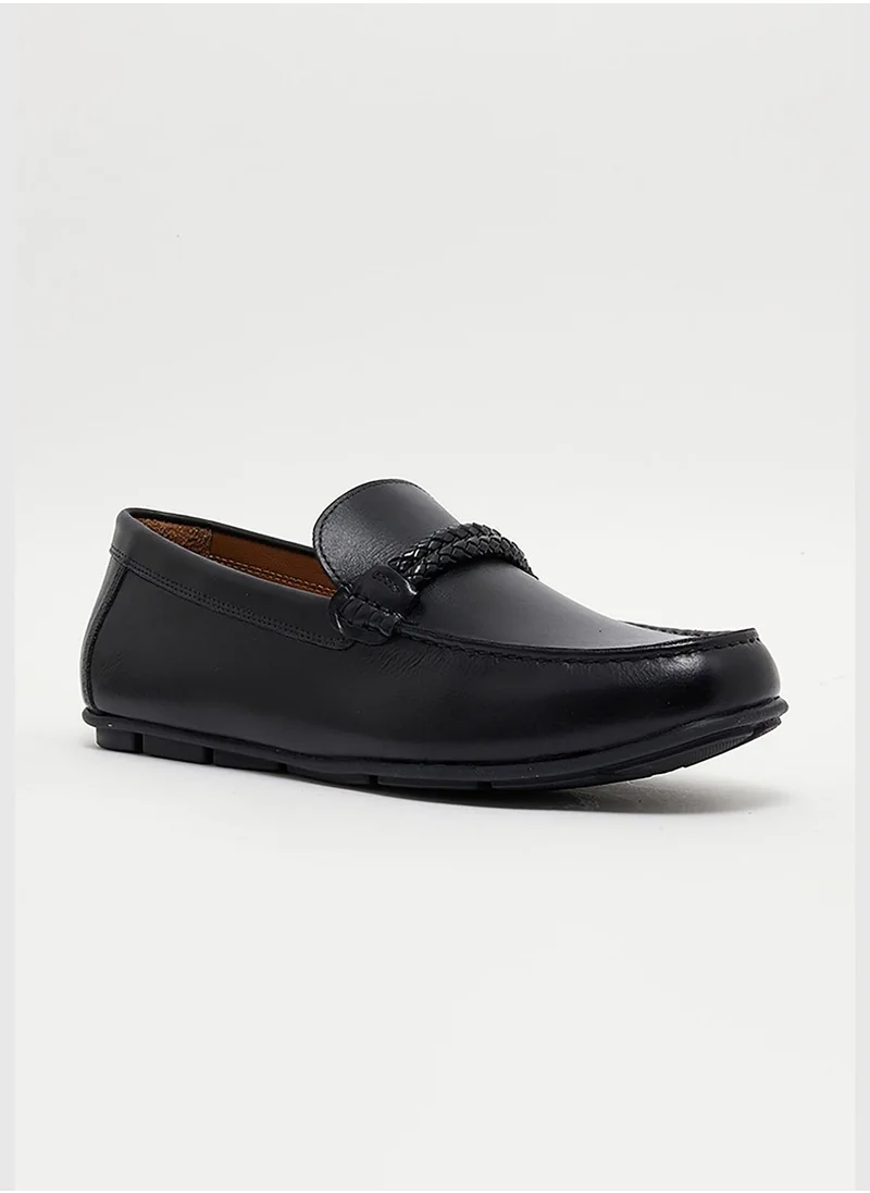 سي سي سي Leather Slip On Loafer