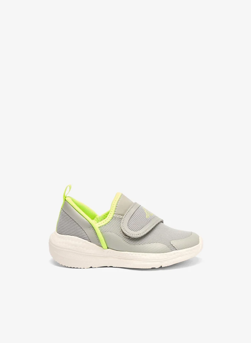 كابا شوز رياضي سليب أون بتفاصيل شعار للأولاد