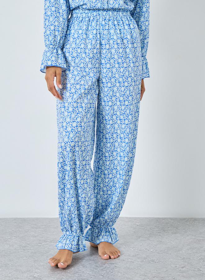 ستايلي طقم من بنطال بيجاما وبلوزة بطبعة زهور - Image 5