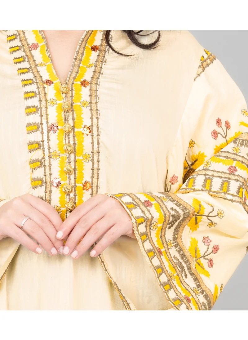 اكسا جلابية سادة مع تطريز وجيوب OMN06 بيج