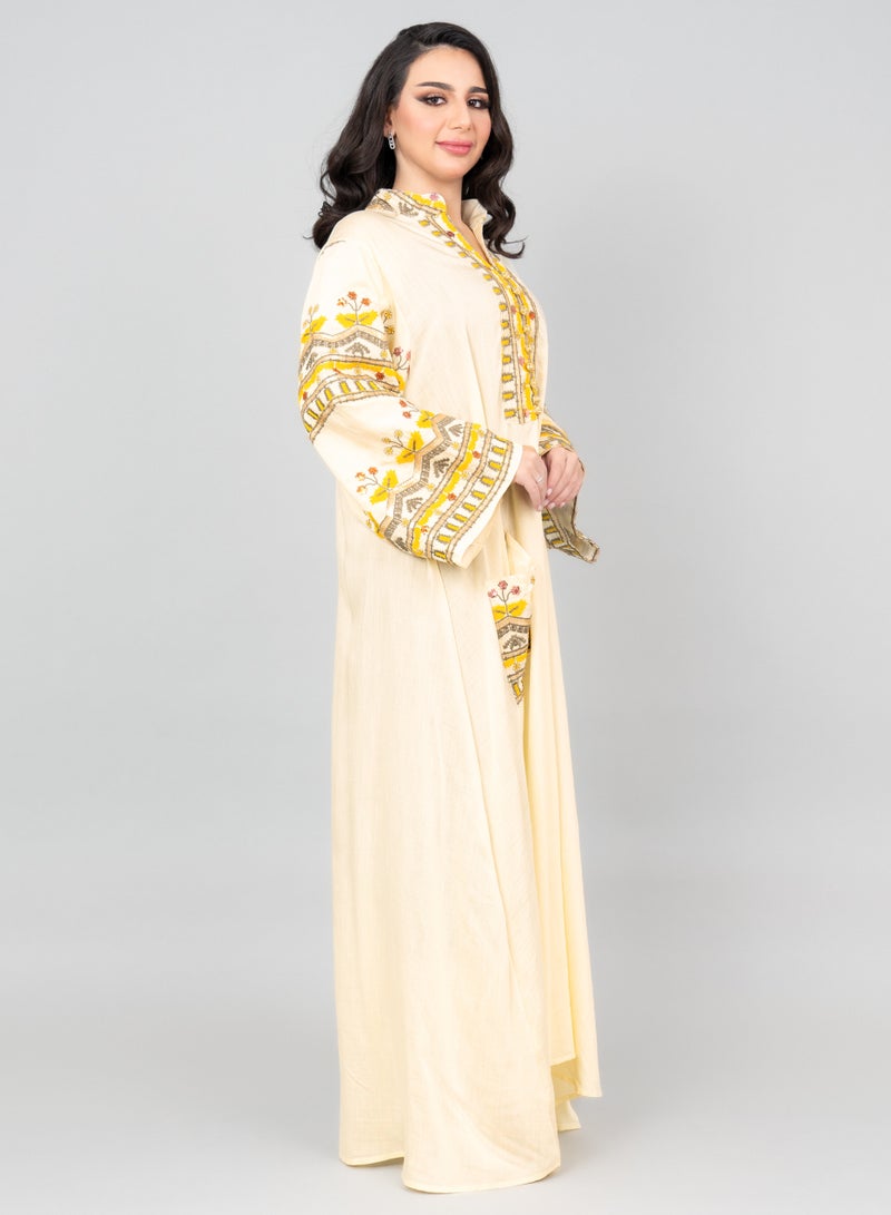 اكسا جلابية مطرزة سادة بجيوب  بيج - Image 3