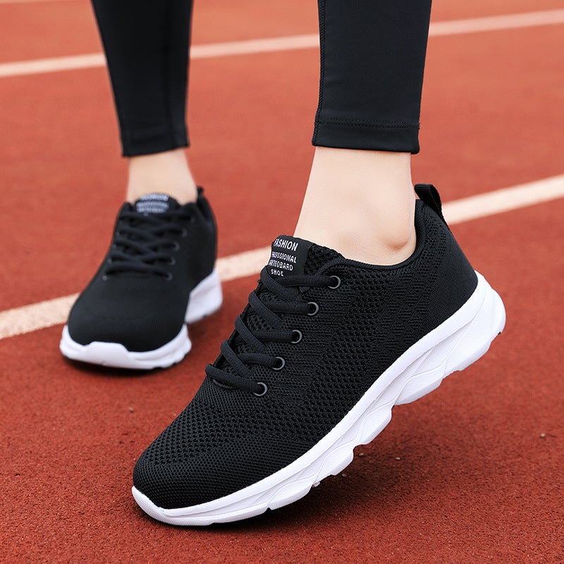 Spring 2023 old Beijing cloth shoes women''s sports shoes new middle-aged and elderly walking shoes breathable soft-soled women''s shoes - Image 4