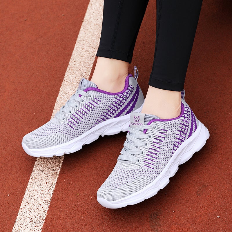 Spring 2023 old Beijing cloth shoes women''s sports shoes new middle-aged and elderly walking shoes breathable soft-soled women''s shoes - Image 2