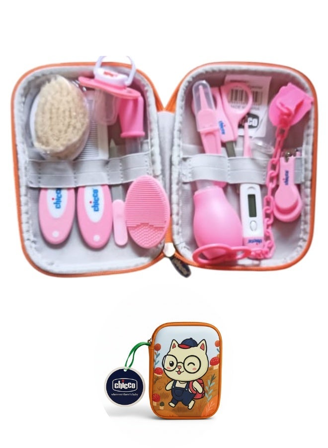 شيكو حقيبة عناية الطفل الكاملة من Chicco – طقم أدوات عناية حديثي الولادة 13 قطعة بعلبة أنيقة ومريحة - Image 1