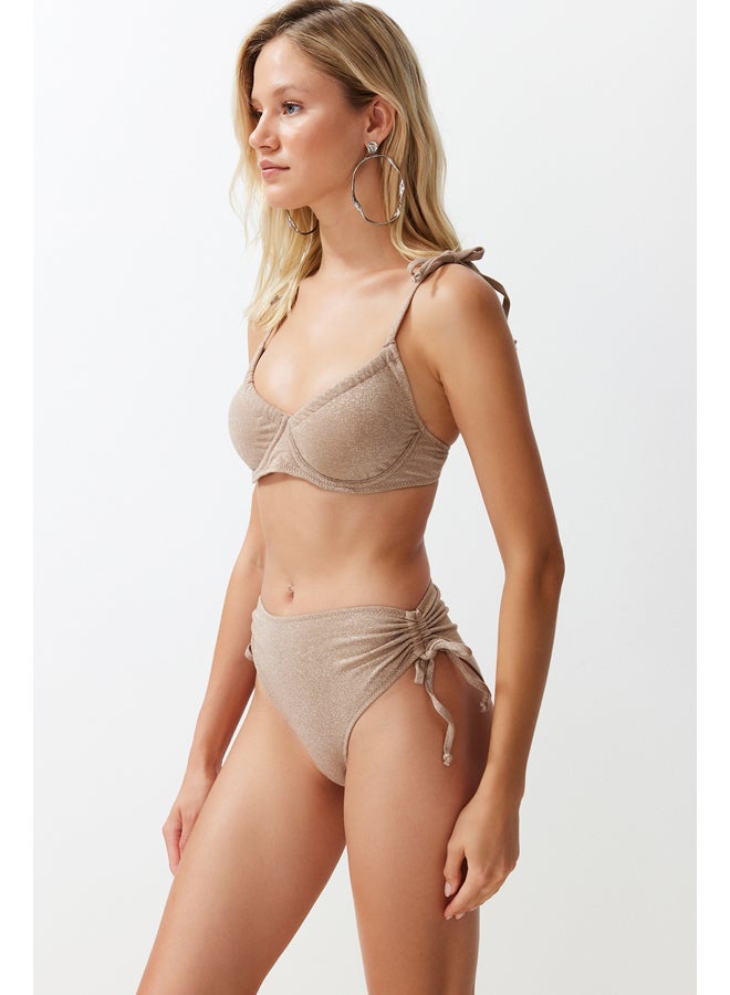 trendyol طقم بيكيني هيبستر فضي اللون برباط على شكل شرفة من المنك بخصر مرتفع TBESS24BT00136 - Image 3