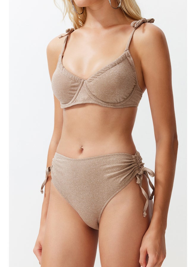 trendyol طقم بيكيني هيبستر فضي اللون برباط على شكل شرفة من المنك بخصر مرتفع TBESS24BT00136 - Image 4