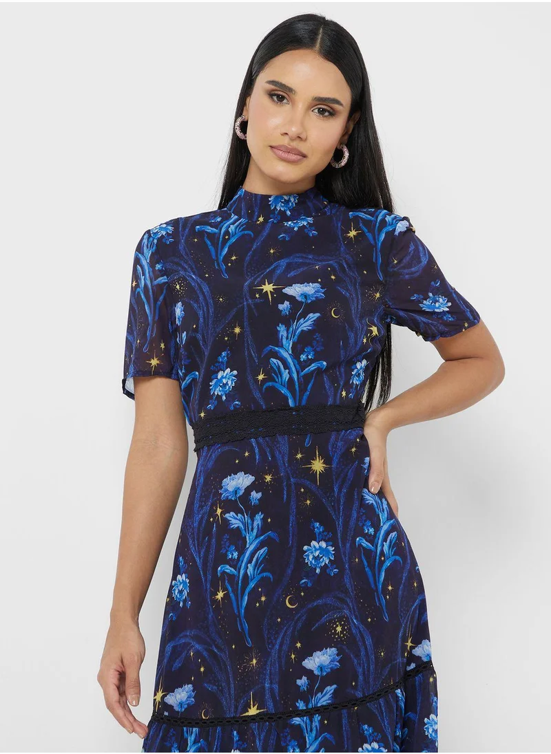 Hope & Ivy Open Back Pleated High Neck Dress