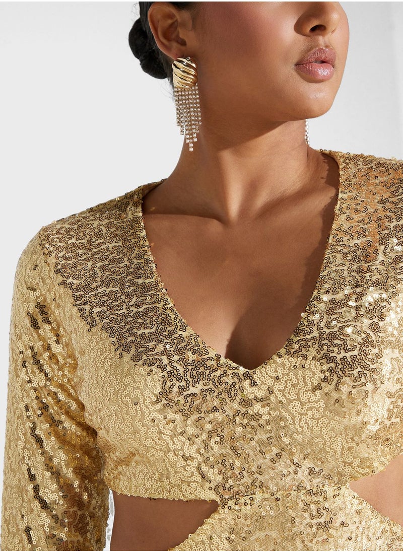 Namshi x Shouq Waist Cut Out Shimmer Dress  - Image 4