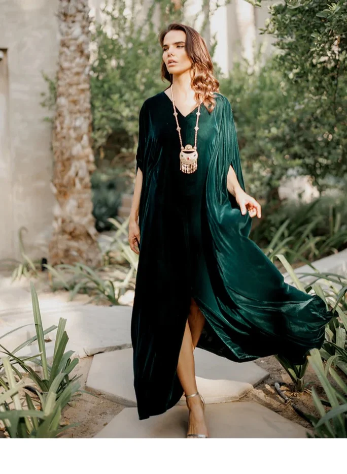 مايسون_ارابيلا قفطان نهال مخملي أخضر