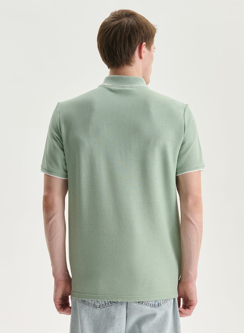 LC WAIKIKI Polo Neck Men's Textured T-Shirt - Image 4