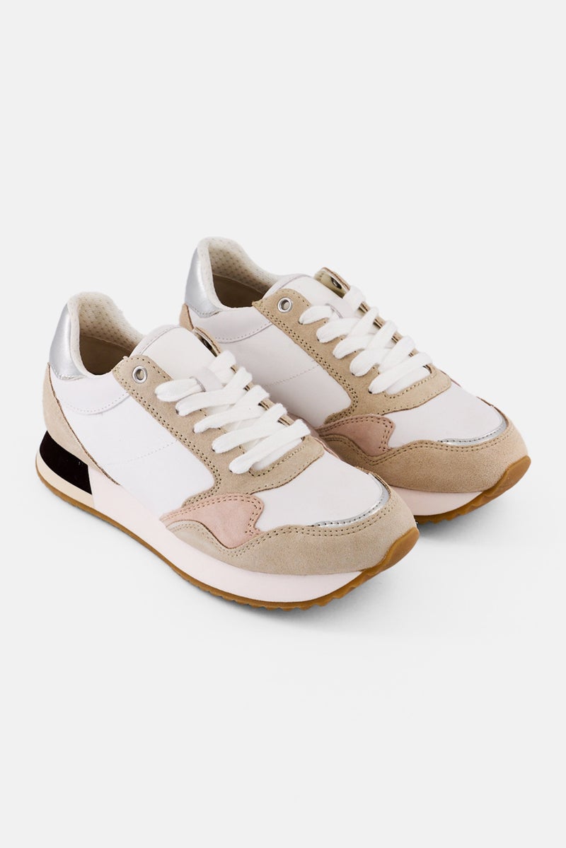 GEOX أحذية كاجوال نسائية مزودة بأربطة، متعددة الألوان - Image 1