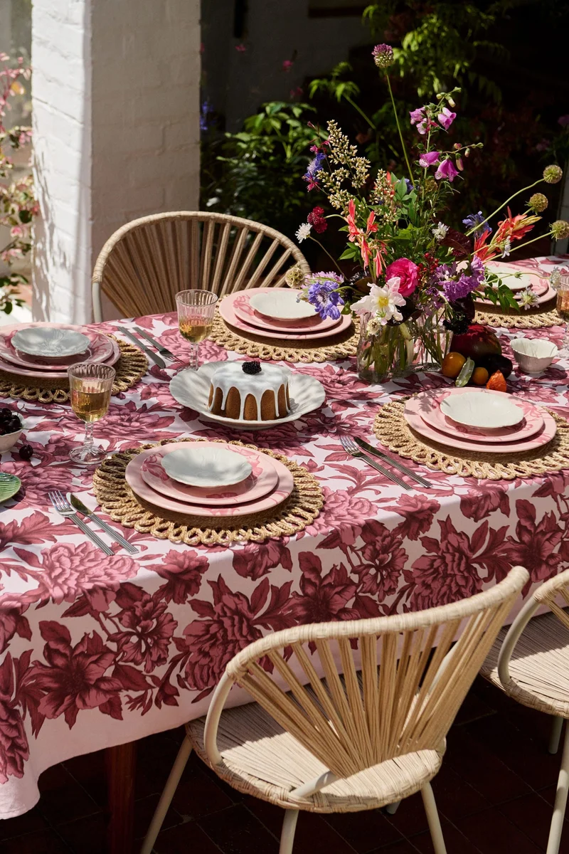 H&M Wipeable tablecloth