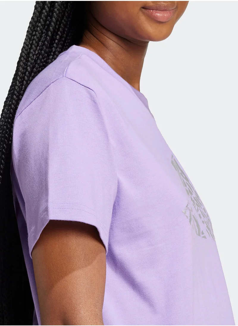 اديداس Tech Metallic Graphic T-Shirt