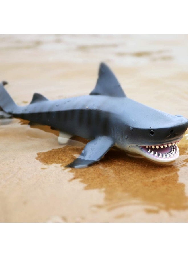 هالامودو تمثال قرش النمر، نموذج لألعاب الحيوانات البحرية، نموذج قرش المحيط الحقيقي -نموذج المخلوق البحري التعليمي، مثالي لوقت الحمام، لعبة البركة، تجميل الكعك وهدايا الحفلة، هدية حفلة المحيط للبنين والبنات، 28*13*9.5 سم - Image 5
