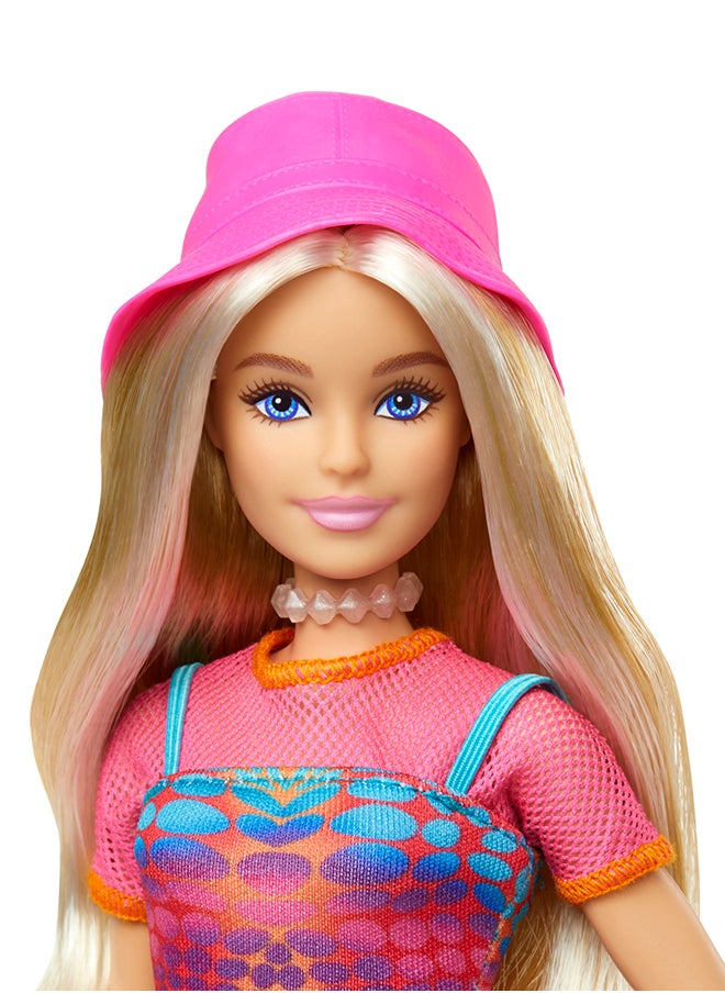 Barbie Doll Set With Clothes & Accessories, Pink Italy Adventures, Includes Blonde Doll & Food Pieces  - Image 5