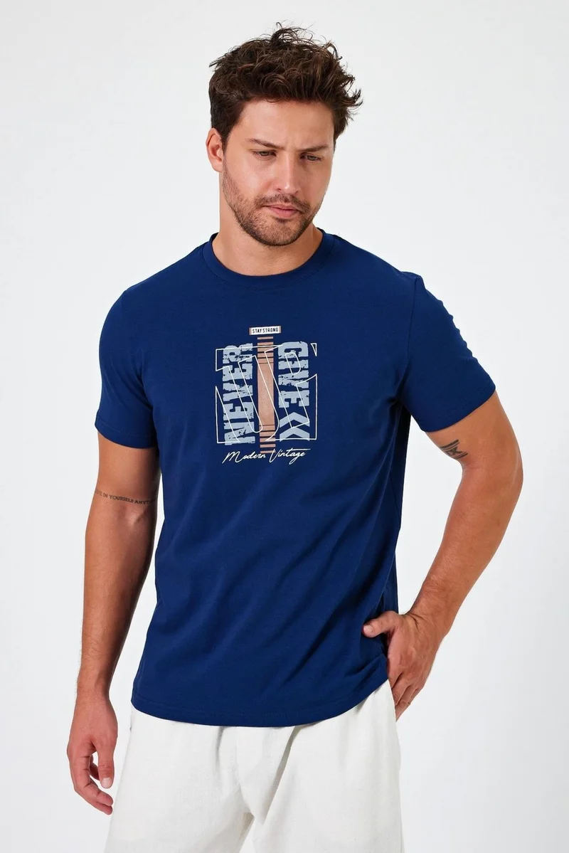 الكسندر جاردي Printed Regular Fit T-Shirt (E24-00213)
