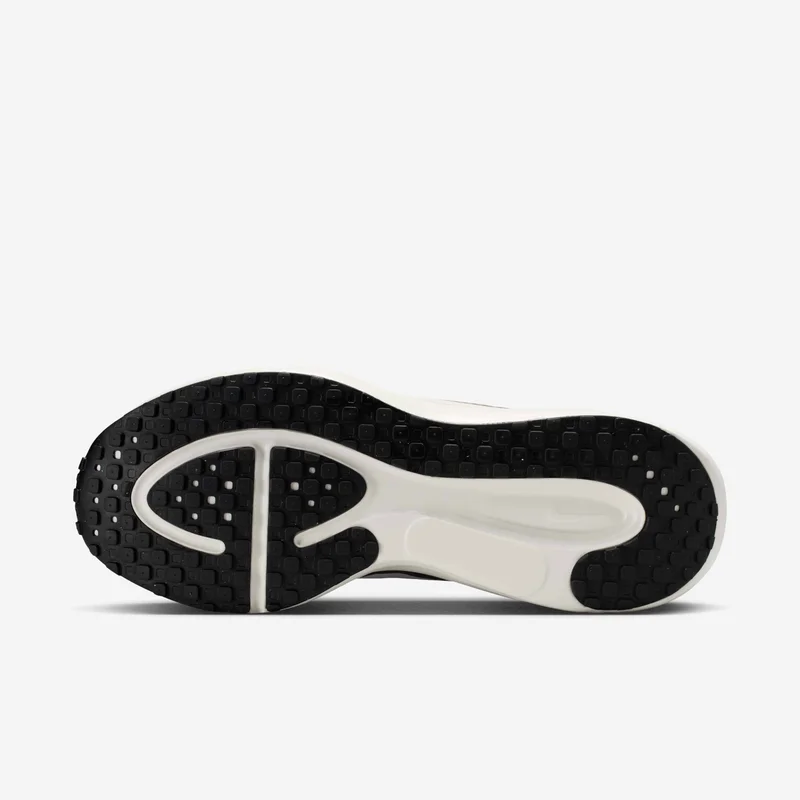 Nike Men's Revolution 8 Road Running Shoes