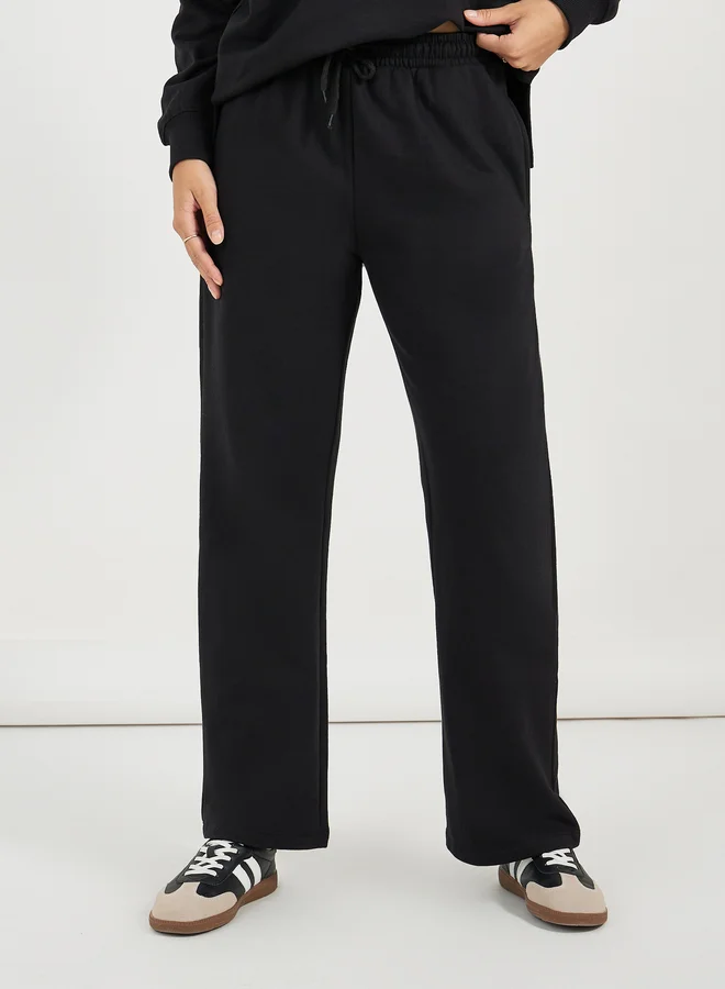 Styli Styli Solid Long Sleeves Polo T-Shirt and Pants Co-Ords Set
