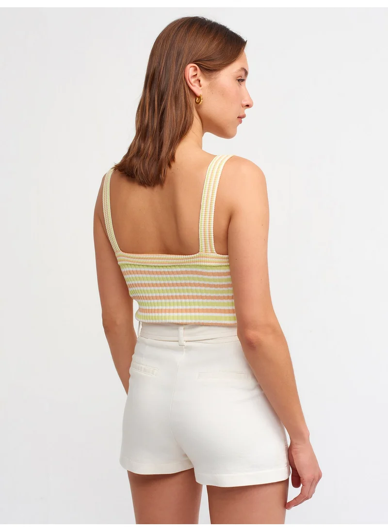 ديلفين 4967 Belted Pocket Shorts-Ecru
