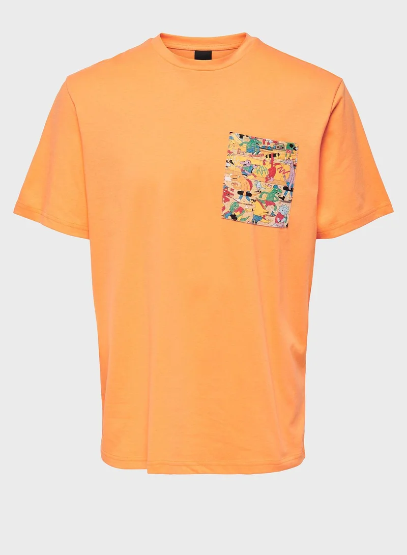 Only & Sons Pocket Print Crew Neck T-Shirt