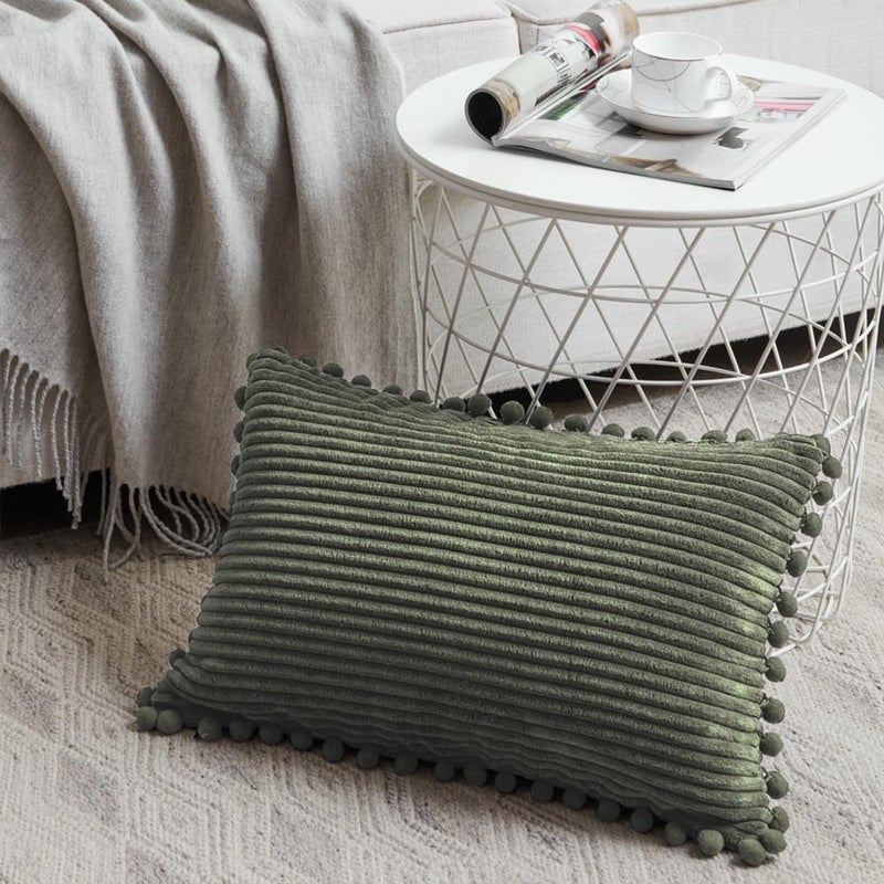 Fancy Homi عبوة من 2 من أغطية الوسائد الزخرفية البيضاء البوهيمية مع شرابات، مقاس 26x26 بوصة، من القطيفة الناعمة، مجموعة أغطية وسائد مربعة صلبة للأريكة والأريكة وغرفة النوم والسيارة وغرفة المعيشة 66x66 سم - Image 2