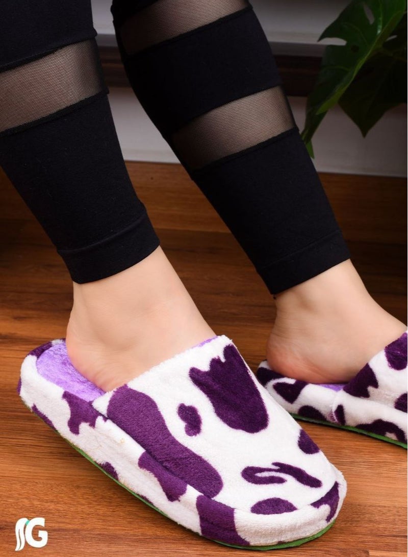 Women's plain thick fur slippers, mauve color - Image 1