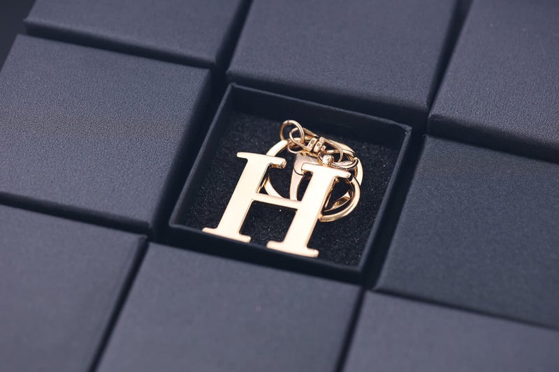 LAXPICOL Gold Keychain Letter H Keychains for Women Men Bag Charms Purse Charms For Handbags Metal Alphabet Initial Letter Key Ring Keychain - Image 5