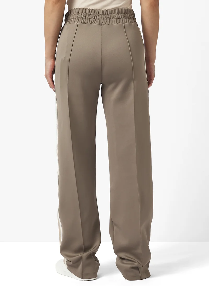 جس Yarrow Straight Long Pant