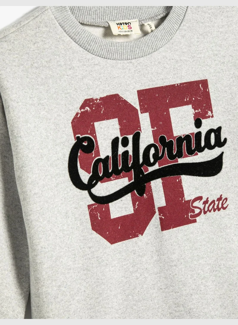 كوتون Varsity Sweat Brushed Interior Long Sleeve Crew Neck Printed