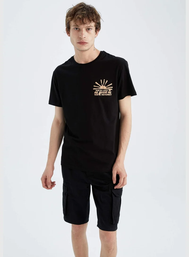 ديفاكتو Regular Fit Short Sleeve Back Print T-Shirt