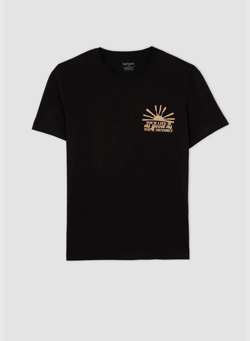 ديفاكتو Regular Fit Short Sleeve Back Print T-Shirt