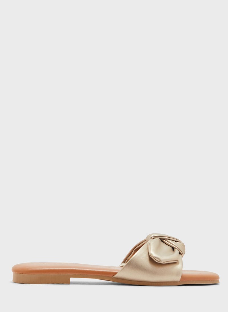 Vincci Square Toe Flat Sandals - Image 1