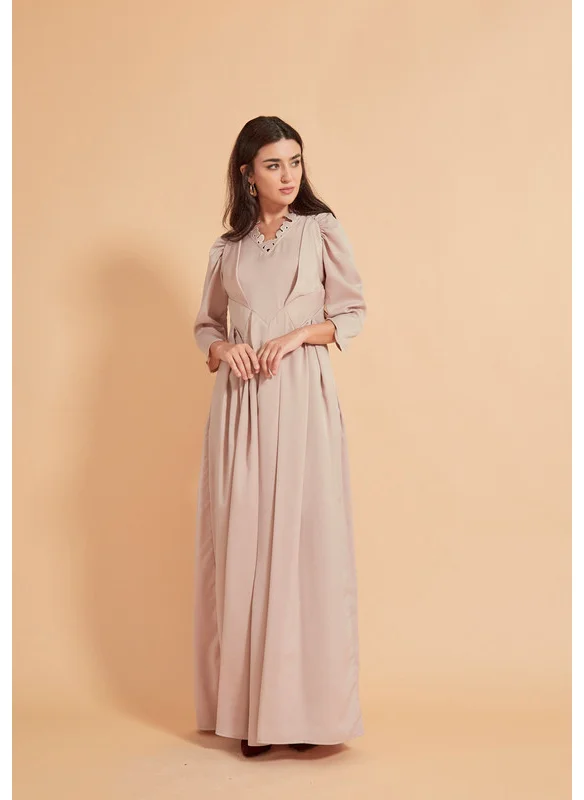 ذوق Floral Applique Raglan Gathered Sleeve Maxi Dress