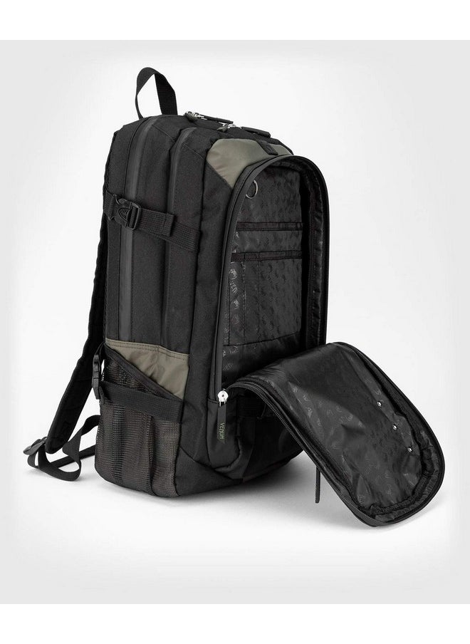 VENUM Venum Challenger Pro Evo Backpack - Khaki/Black  - Image 5