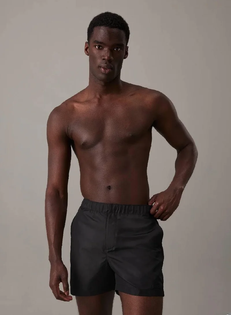 كالفن كلاين شورت سباحة مُفصل من مجموعة CK Refined