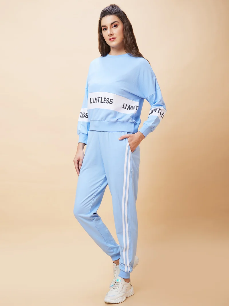 جلو باص Women Printed Casual Co-Ord Set With Sweatshirt & Jogger